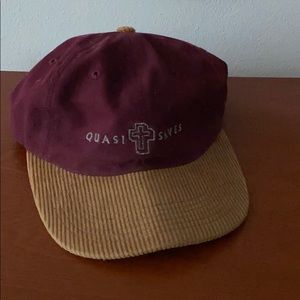 Quasi Corduroy Hat